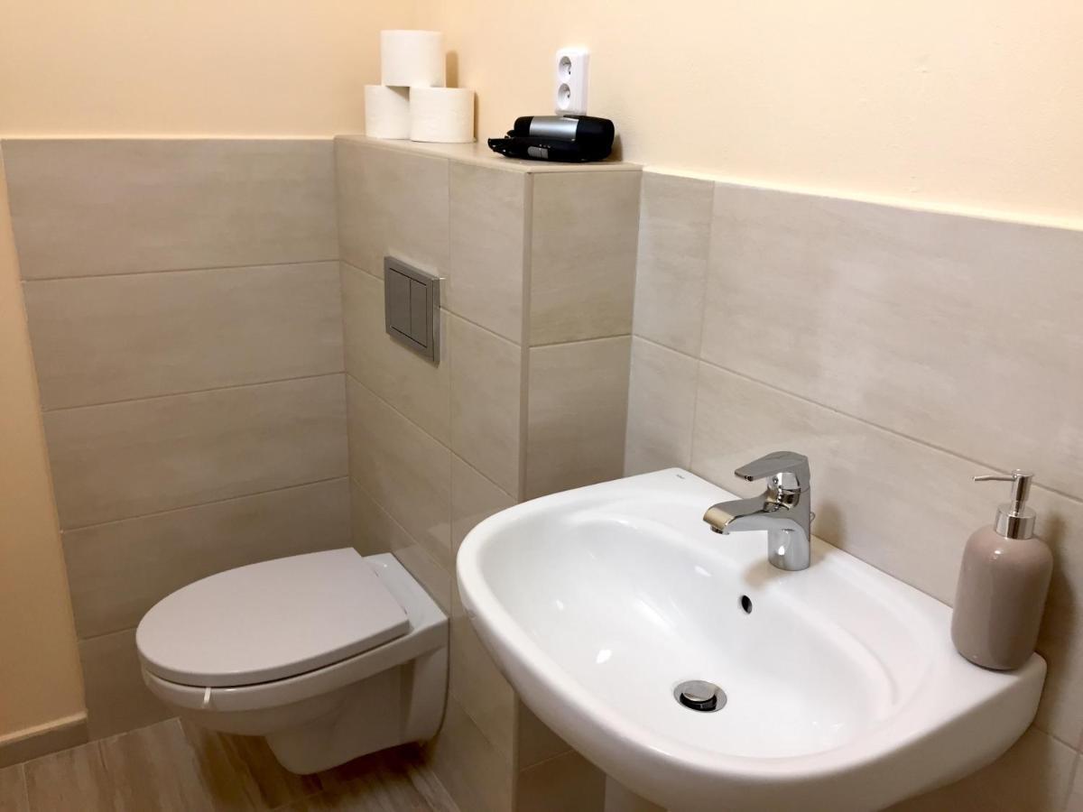 אולומוץ Timeout Minihostel מראה חיצוני תמונה