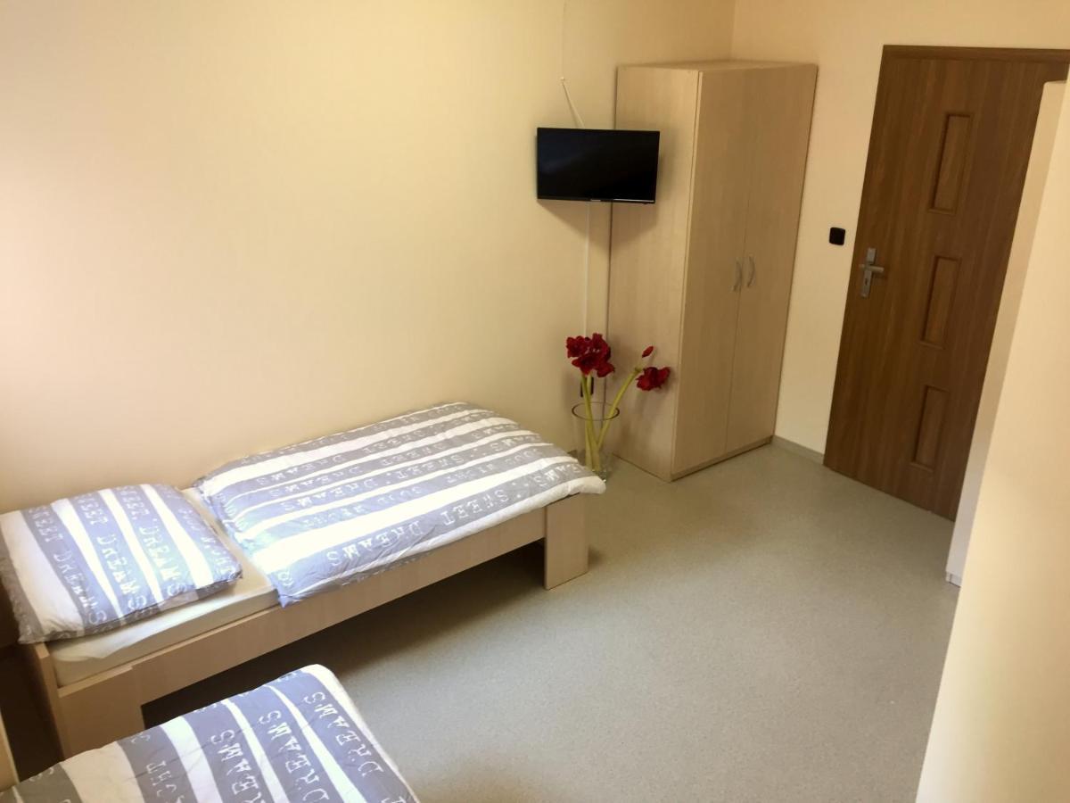 אולומוץ Timeout Minihostel מראה חיצוני תמונה