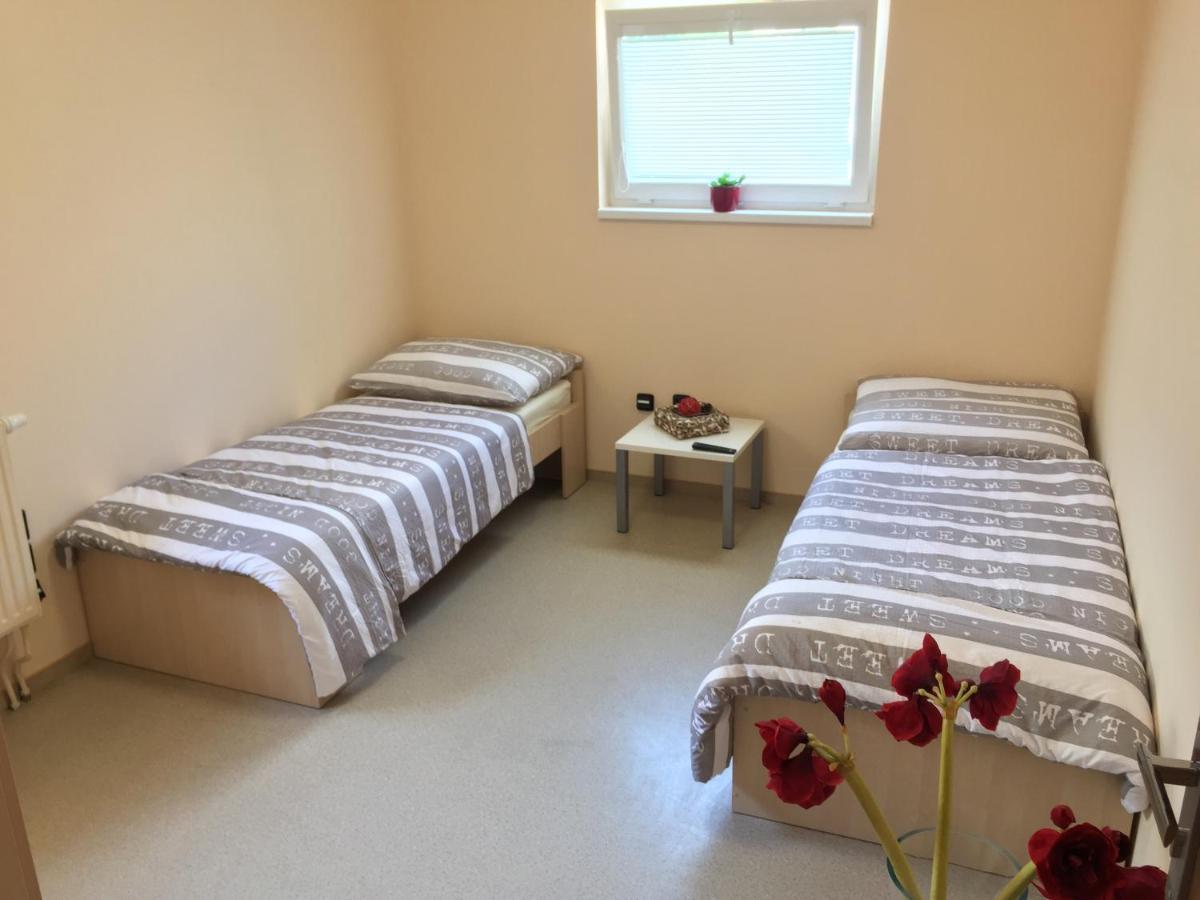 אולומוץ Timeout Minihostel מראה חיצוני תמונה