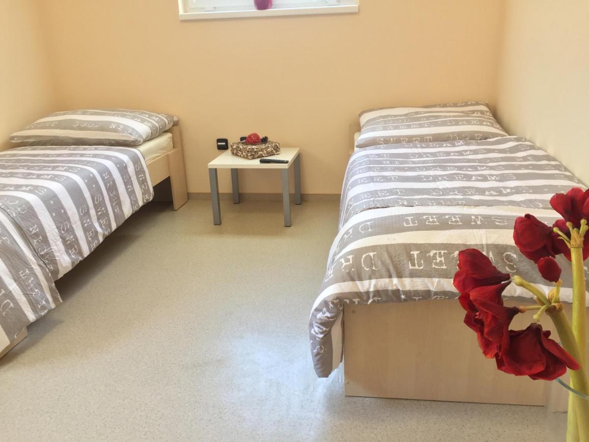 אולומוץ Timeout Minihostel מראה חיצוני תמונה